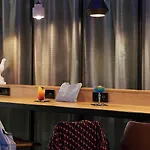 Moxy فندق