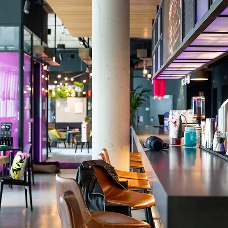 Moxy Hotel 3*