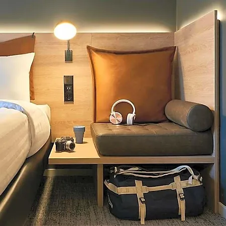 Moxy Отель 3*